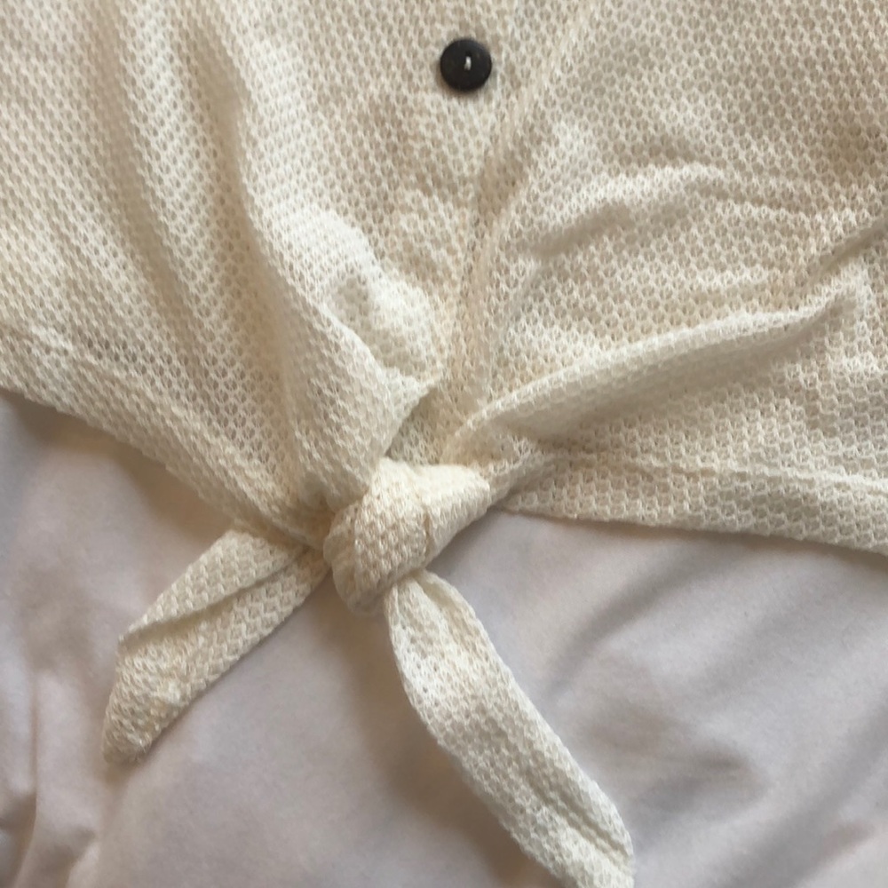BRAND NEW adorable top!! - Picture 3 of 3